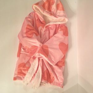 Infants hearts bathrobe